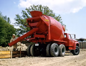 1962 Ford FT-850 Super Duty Jaeger concrete mixer