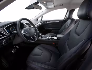 Интерьер 2013–16 Ford Fusion [North America] '2012–16