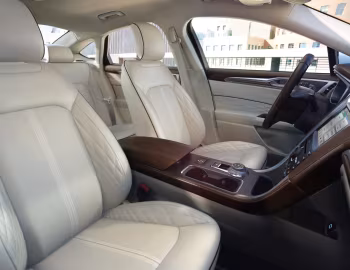 Interior 2017–18 Ford Fusion Titanium [North America] '2016–18