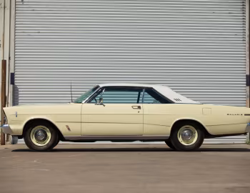 1966 Ford Galaxie 500 R-Code 2-door Hardtop (63B 66)