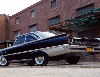 1961 Ford Galaxie Starliner (53)