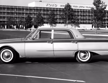 1960 Ford Galaxie Town Sedan (52)