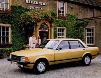 Ford Granada Ghia 4-door Saloon [UK-spec] '1977–81