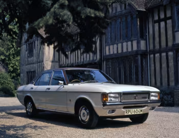 Ford Granada Ghia 4-door Saloon [UK-spec] '1973–77