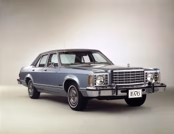 1976 Ford Granada Ghia 4-door Sedan (54К)
