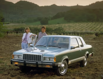 1981 Ford Granada GL 2-door Sedan (66D) '1980–81