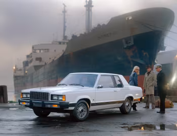 1981 Ford Granada GLX 2-door Sedan (66D) '1980–81