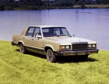 1981 Ford Granada GLX 4-door Sedan (54D) '1980–81