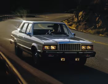 1981 Ford Granada GLX 4-door Sedan (54D) '1980–81