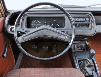 Panel frontal Ford Granada 2.0 L 4-door [EU-spec] '1975–77