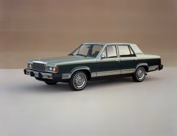 1981 Ford Granada L 4-door Sedan (54D)