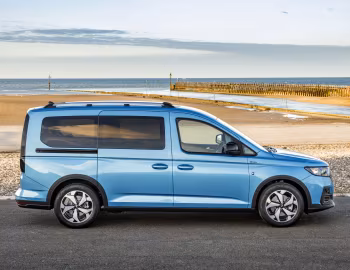 Ford Grand Tourneo Connect Active [UK-spec] '2022–pr.