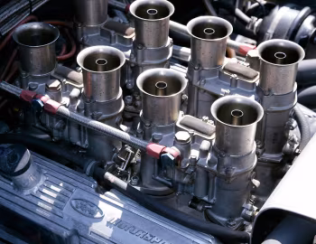 Under the hood Ford GT40 (P/1108) '1969