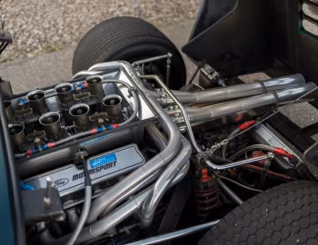 Sous la capuche 1966 Jim Click Racing Ford GT40 (P/1061) '2015