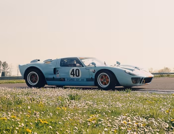Ford GT40 Race Car (P/1033) '1966