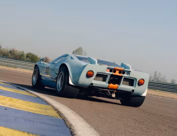 Ford GT40 Race Car (P/1033) '1966