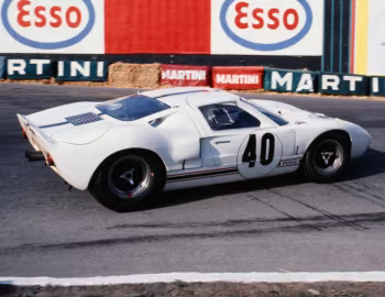 Ford GT40 Race Car (P/1020) '1967