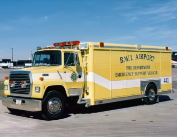 1987 Hackney Ford L-8000 Emergency Support Vehicle