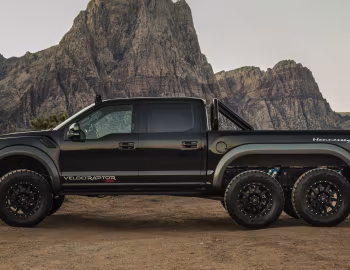2018 Hennessey VelociRaptor 6×6 '2017–18
