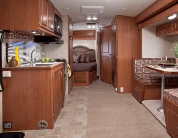 Interior 2009–15 Holiday Rambler Augusta '2008–15