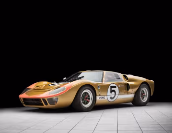 Ford GT40 Race Car by Holman-Moody (P/1016) '1966