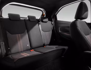 Интерьер Ford Ka+ Active [EU-spec] '2018–19