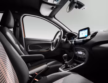 Интерьер Ford Ka+ Active [EU-spec] '2018–19
