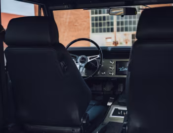 Interior Kindred Motorworks Ford Bronco Trail Edition '2023–pr.