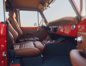 Интерьер Kindred Motorworks Ford Bronco EV '2024