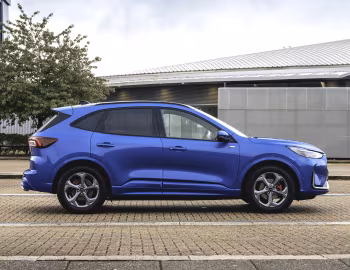Ford Kuga ST-Line Hybrid [UK-spec] '2024–pr.