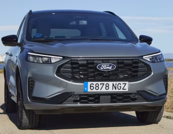 Ford Kuga Plug-In Hybrid "Sound Edition" [EU-spec] '2025–pr.