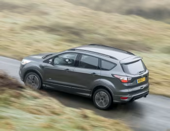 Ford Kuga ST-Line [UK-spec] (C520) '2017–19