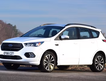 Ford Kuga ST-Line [UK-spec] (C520) '2017–19