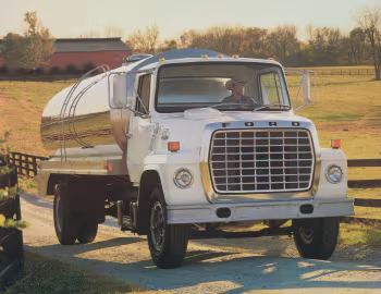 1984 Ford L-7000 Tanker Truck