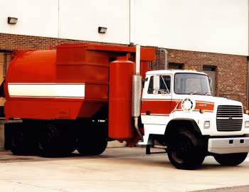 1991 Ford L-9000 Refuse Truck