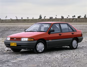 Ford Laser S 5-door [Australia] (KF) '03.1990–10.1991