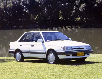 Ford Laser Ghia Sedan [Australia] (KE) '10.1987–03.1990