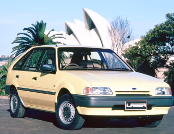 Ford Laser GL 5-door [Australia] (KE) '10.1987–03.1990