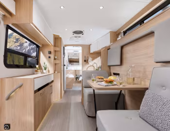 Interior 2017–20 Leisure Travel Vans Wonder W24MB '2016–20