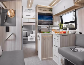 Interior 2021–pr. Leisure Travel Vans Wonder W24RL '2020–pr.