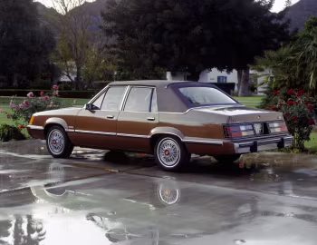 1984 Ford LTD Brougham (39/60H 54D)