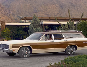 1970 Ford LTD Country Squire 6-passenger Station Wagon (71E)