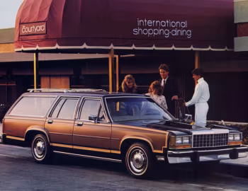 1985 Ford LTD Country Squire Station Wagon (44)