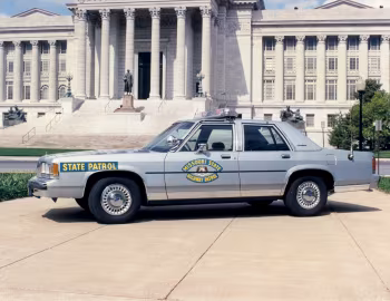 1991 Ford LTD Crown Victoria Police (P73)