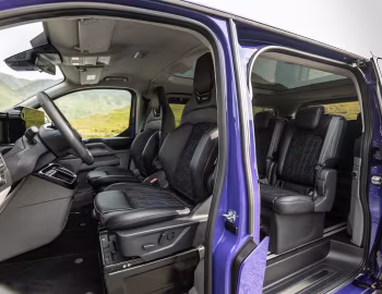 Interior Ford E-Tourneo Custom MS-RT [Worldwide] '2025–pr.