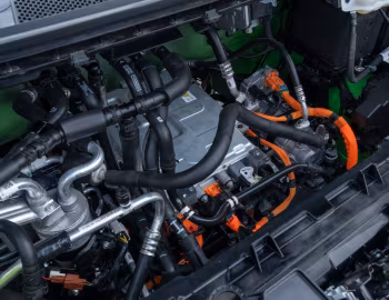Bajo el capó Ford E-Transit Custom MS-RT Van L1 [EU-spec] '2024–pr.