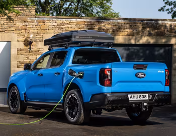 Ford Ranger MS-RT PHEV Double Cab [UK-spec] '2025–pr.
