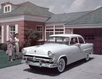 1954 Ford Mainline 2-door Sedan (70A)