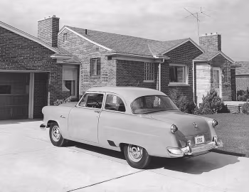 1952 Ford Mainline Tudor Sedan (70A)