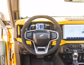 Передня панель Manhart BC 400 '2023–н.ч.